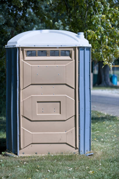 Portable Toilet Options We Offer in Maquoketa, IA