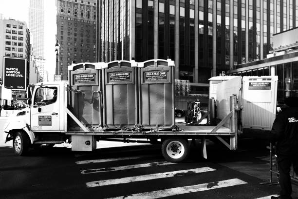 Best Emergency porta potty rental  in Maquoketa, IA